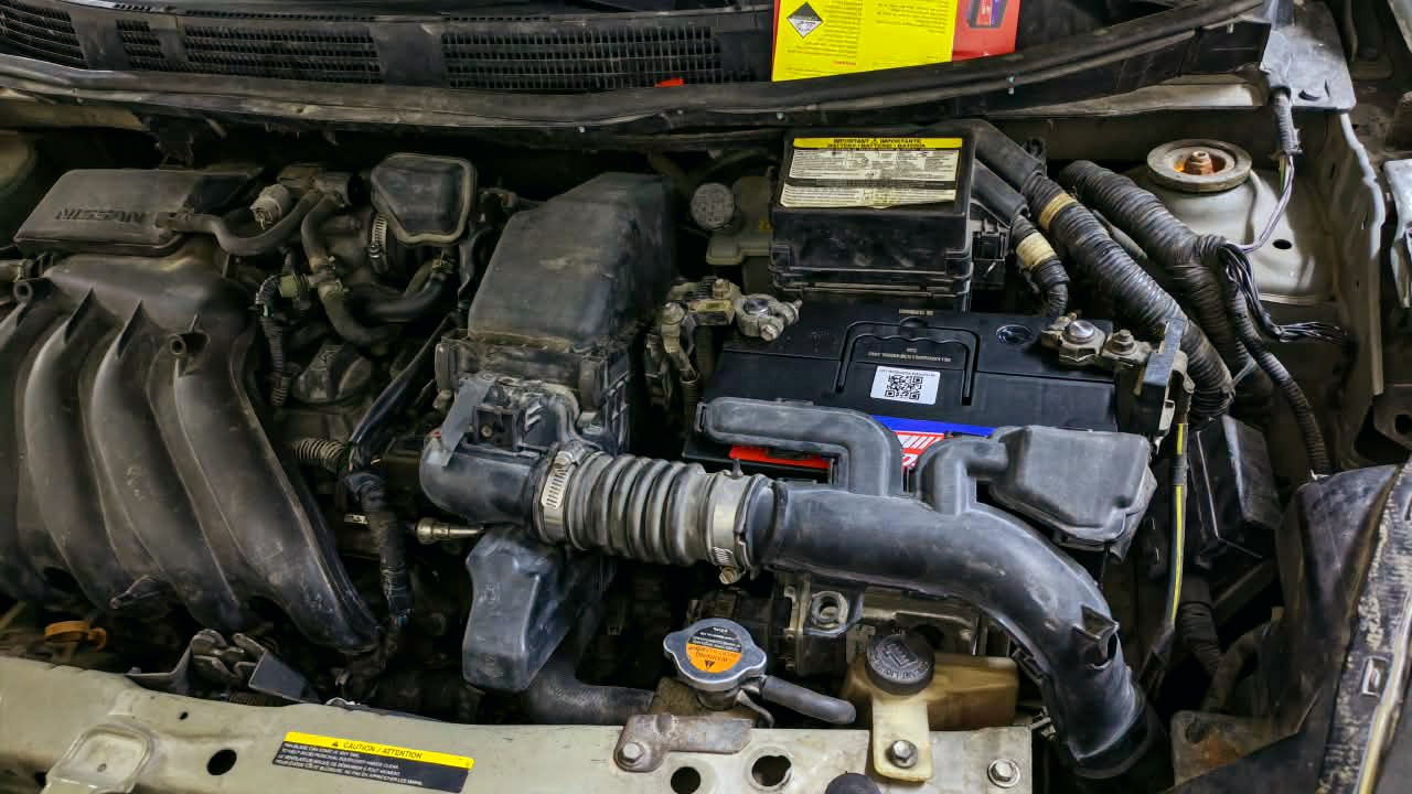 Car battery replacement service in Dubai